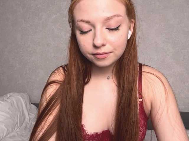 LyndseyShinkle live cam on BongaCams