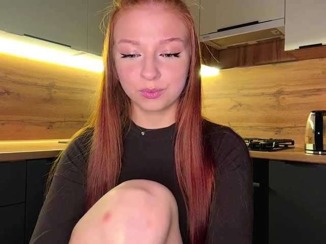 LyndseyShinkle live cam on BongaCams