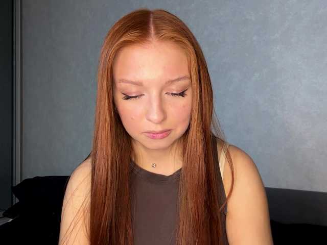 LyndseyShinkle live cam on BongaCams