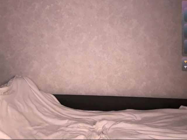 LyndseyShinkle live cam on BongaCams