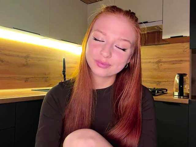 LyndseyShinkle live cam on BongaCams