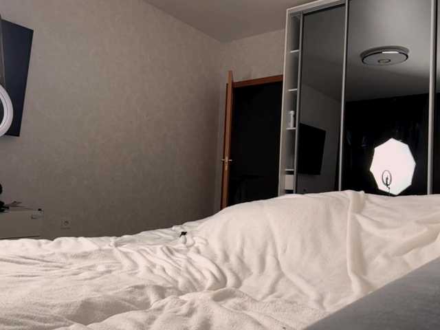 LyndseyShinkle live cam on BongaCams