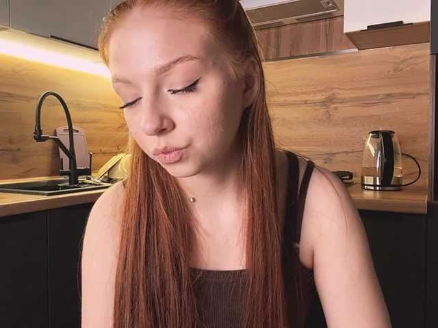 LyndseyShinkle live cam on BongaCams