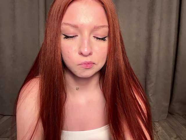 LyndseyShinkle live cam on BongaCams