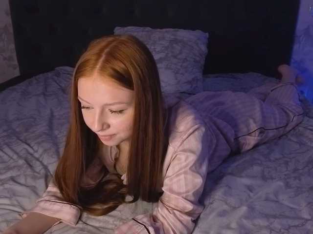 LyndseyShinkle live cam on BongaCams