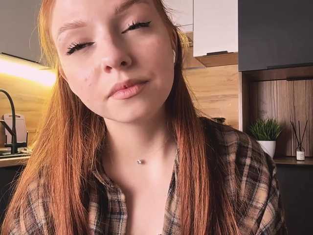 LyndseyShinkle live cam on BongaCams