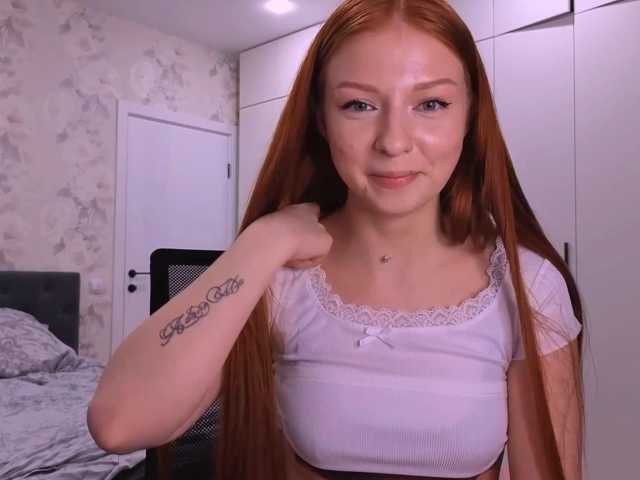 LyndseyShinkle live cam on BongaCams