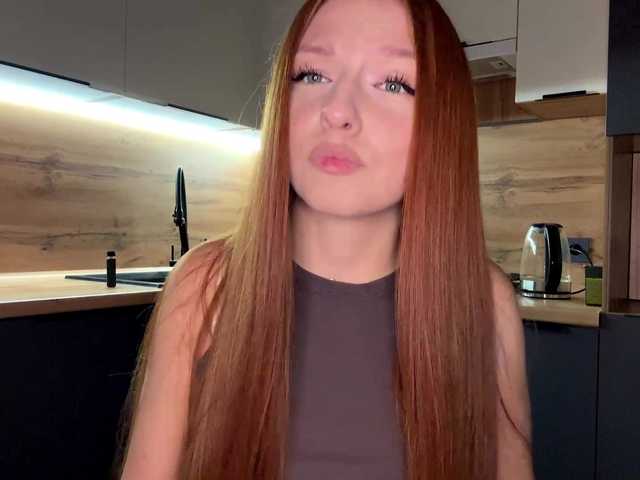 LyndseyShinkle live cam on BongaCams
