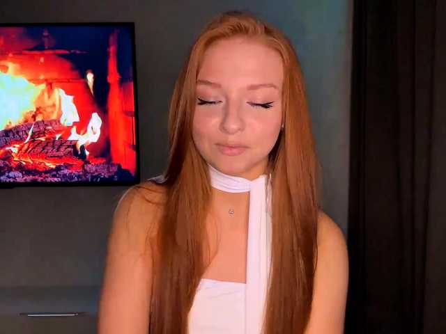 LyndseyShinkle live cam on BongaCams