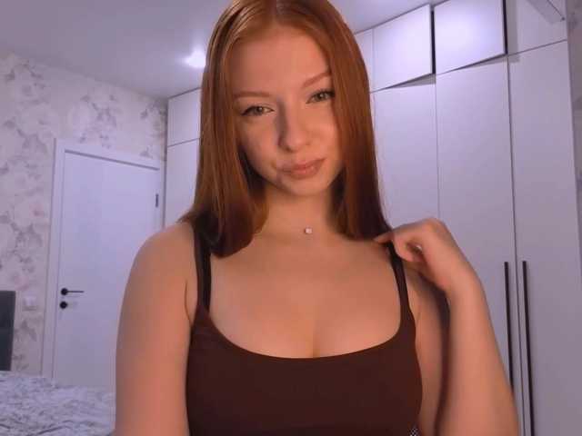 LyndseyShinkle live cam on BongaCams