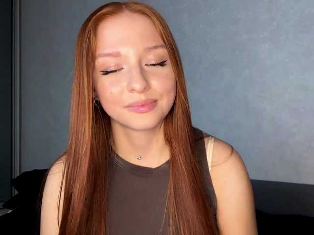 LyndseyShinkle live cam on BongaCams