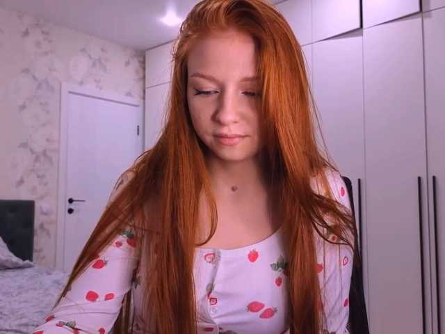 LyndseyShinkle live cam on BongaCams