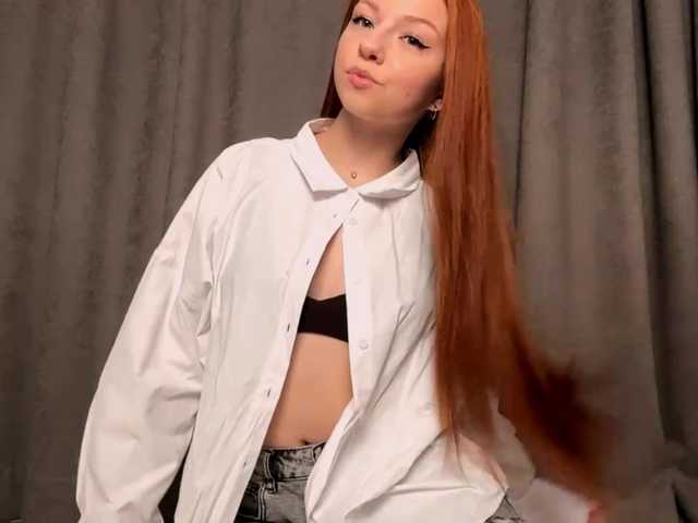 LyndseyShinkle live cam on BongaCams