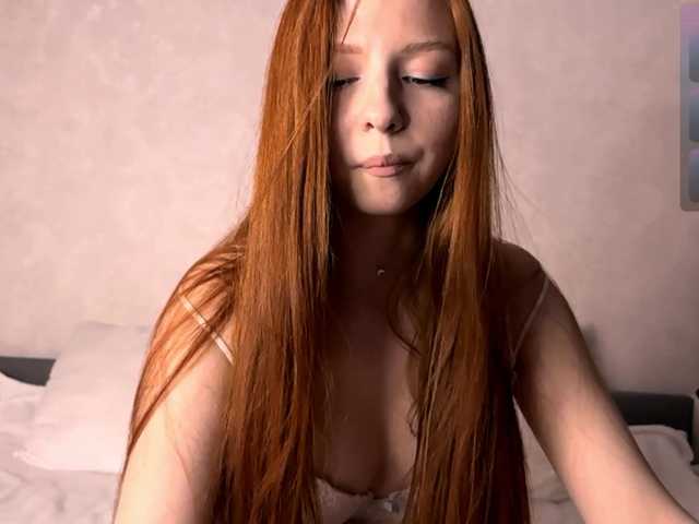 LyndseyShinkle live cam on BongaCams