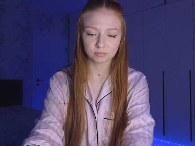 LyndseyShinkle live cam on BongaCams
