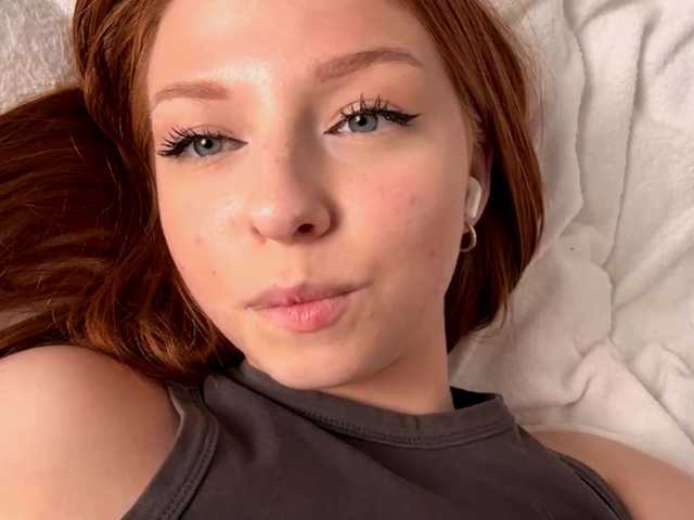 LyndseyShinkle live cam on BongaCams