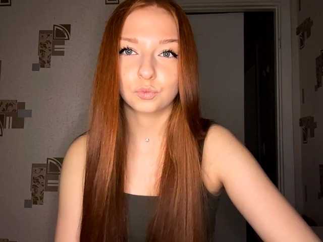 LyndseyShinkle live cam on BongaCams