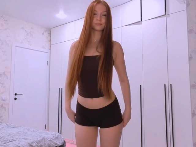LyndseyShinkle live cam on BongaCams
