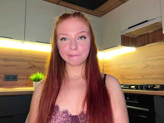 LyndseyShinkle live cam on BongaCams