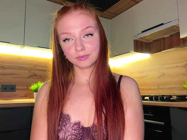 LyndseyShinkle live cam on BongaCams
