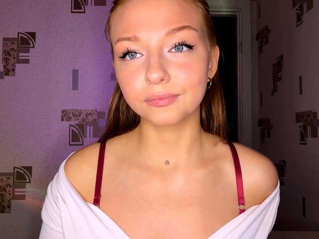 LyndseyShinkle live cam on BongaCams