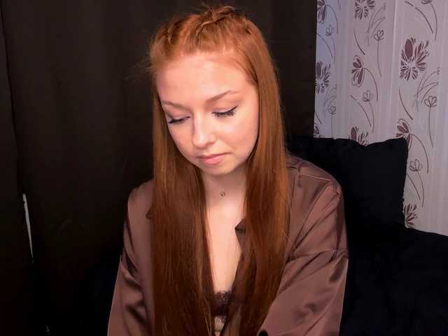 LyndseyShinkle live cam on BongaCams