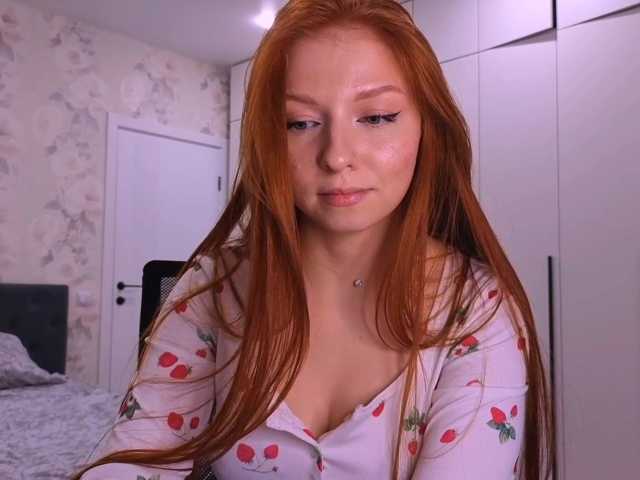 LyndseyShinkle live cam on BongaCams