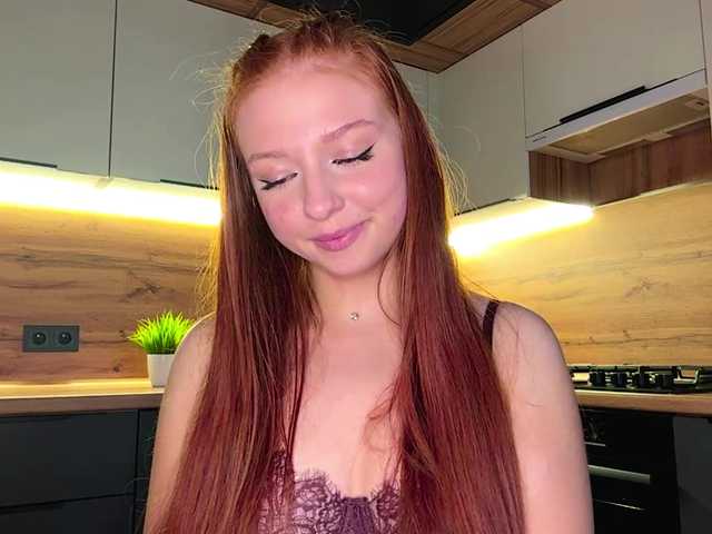 LyndseyShinkle live cam on BongaCams