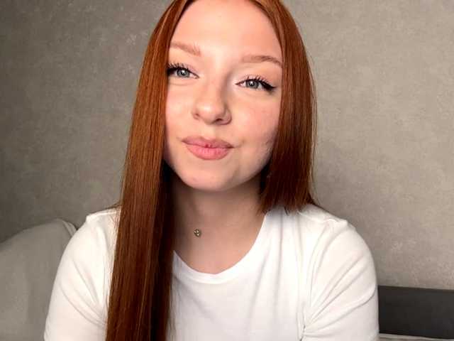 LyndseyShinkle live cam on BongaCams