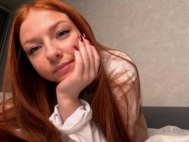 LyndseyShinkle live cam on BongaCams