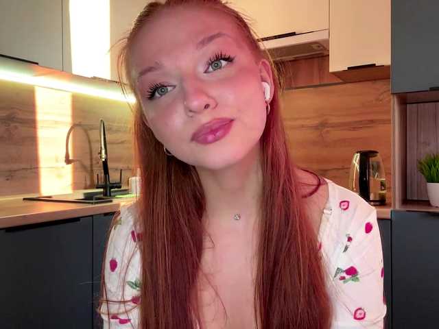 LyndseyShinkle live cam on BongaCams