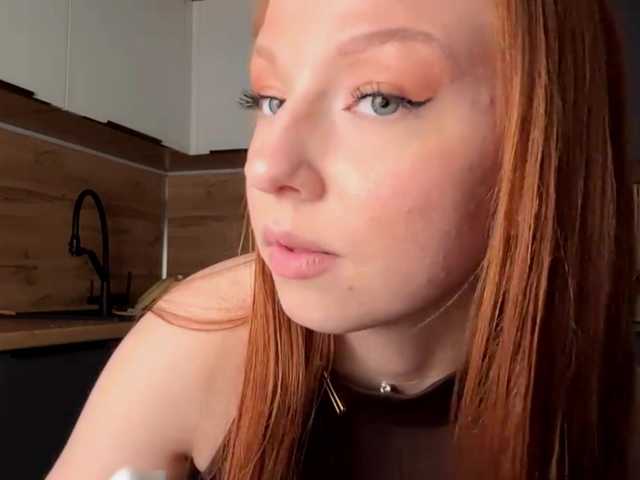 LyndseyShinkle live cam on BongaCams