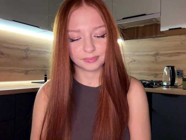 LyndseyShinkle live cam on BongaCams