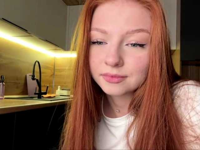 LyndseyShinkle live cam on BongaCams