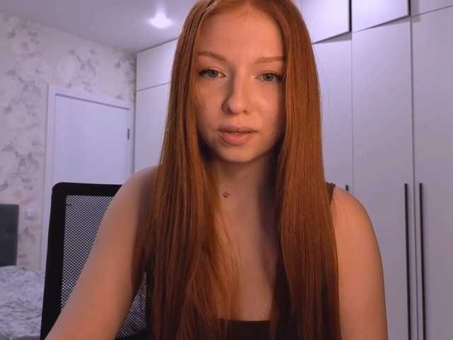 LyndseyShinkle live cam on BongaCams