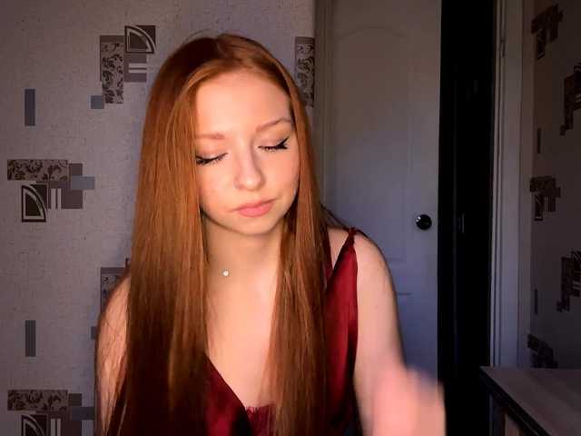 LyndseyShinkle live cam on BongaCams