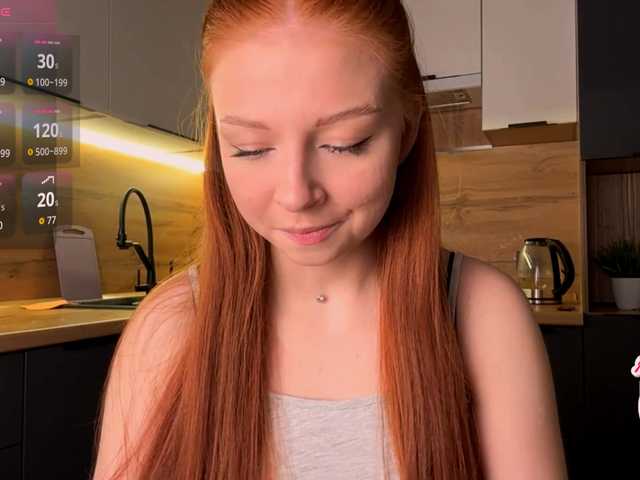 LyndseyShinkle live cam on BongaCams