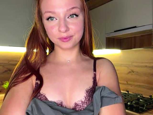 LyndseyShinkle live cam on BongaCams