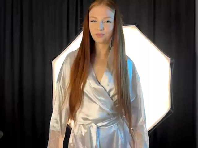 LyndseyShinkle live cam on BongaCams
