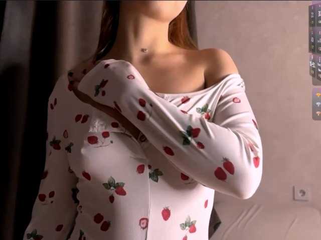 LyndseyShinkle live cam on BongaCams