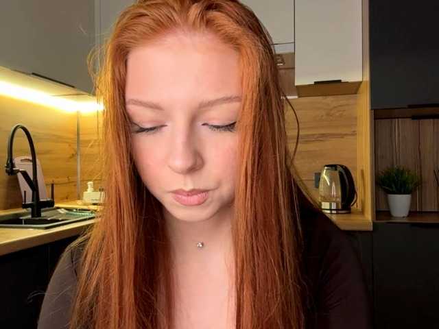 LyndseyShinkle live cam on BongaCams