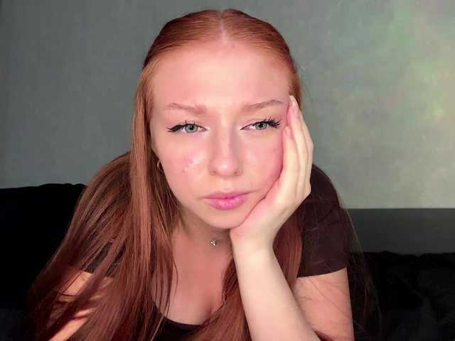 LyndseyShinkle live cam on BongaCams