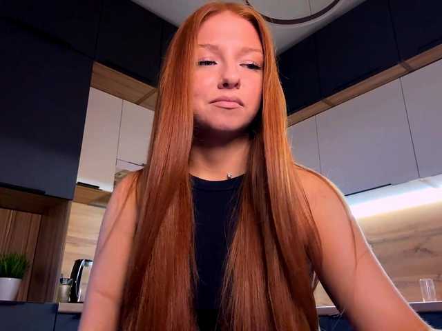 LyndseyShinkle live cam on BongaCams
