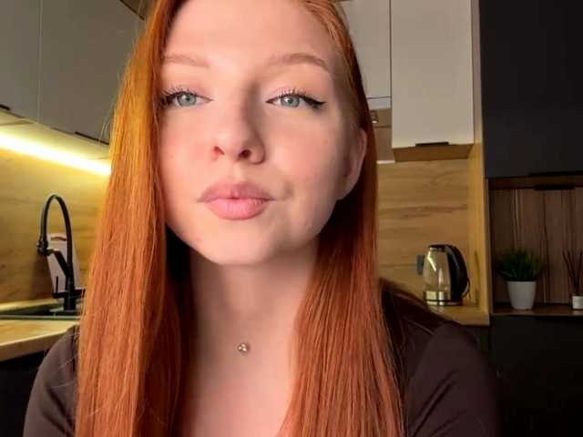 LyndseyShinkle live cam on BongaCams
