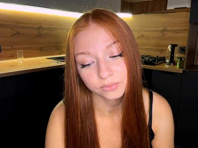 LyndseyShinkle live cam on BongaCams