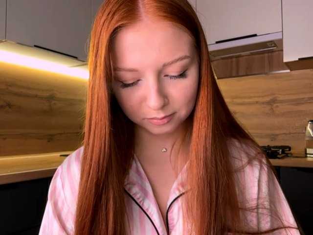 LyndseyShinkle live cam on BongaCams