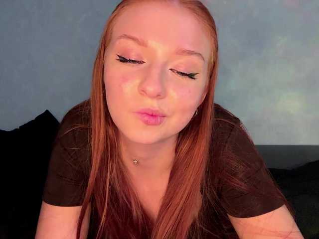 LyndseyShinkle live cam on BongaCams