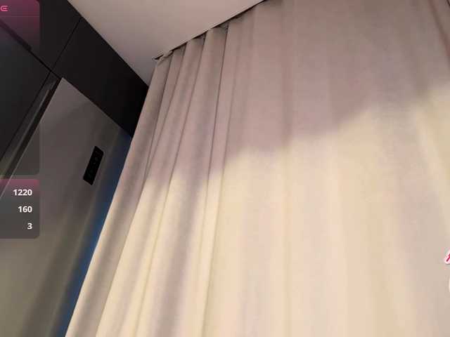 LyndseyShinkle live cam on BongaCams