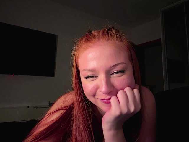 LyndseyShinkle live cam on BongaCams