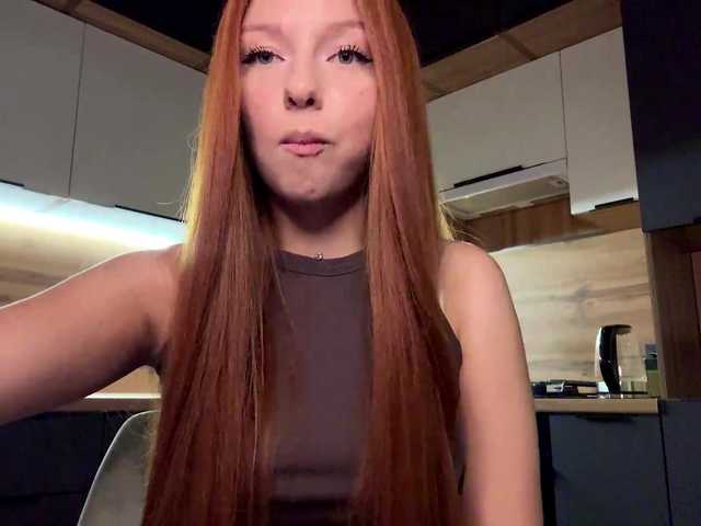 LyndseyShinkle live cam on BongaCams